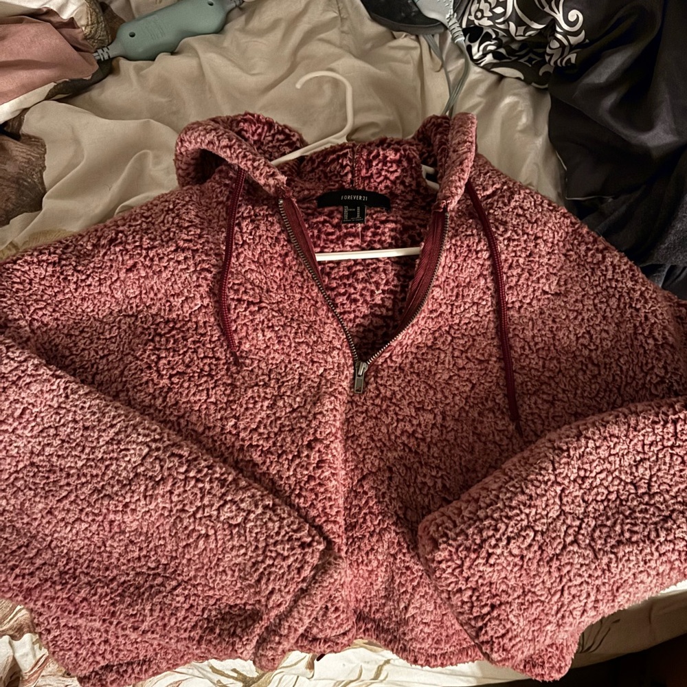 Forever 21 sweater color raspberry fluffy brand new